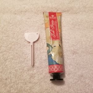 Royal Apothic Perfectly Hydrating Hand Cream